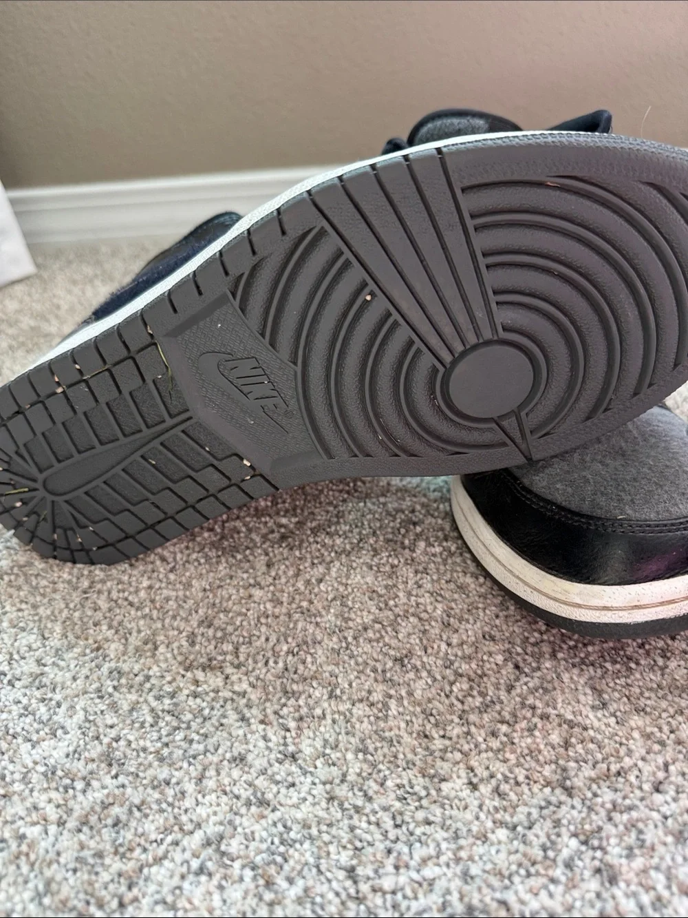 Jordan 1 Mid-Top Sneakers in Black, Gray & Red Jump man